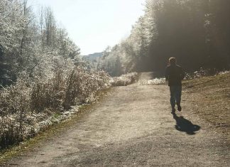 Winter Hike - Aliza Abusch-Magder - jGirls+ Magazine