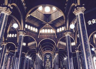 ChurchCeiling - ChalotteDaniels
