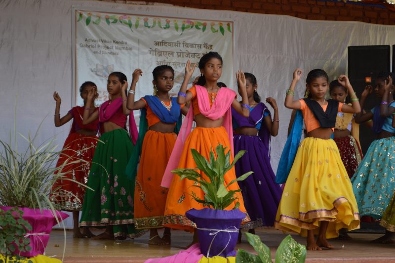 My Trip to India - Girls Dancing - Meital Sztokman