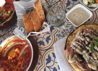 Shabbat Dinners by Alex Garrow - Photo by Jade Lowe