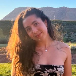Danielle Deculus Danielle Deculus