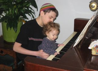 Speaking through the music by Tova Weiss