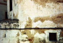 Like Bars Holding a Cracked Window taken by Savin Miller for Fen Vanen Ben Ikh